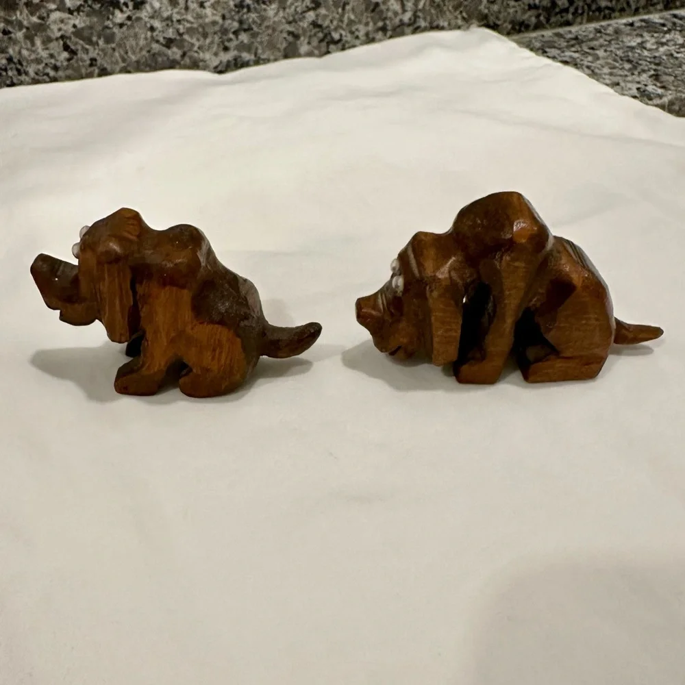 Hand-Carved Vintage Wooden Basset Hound Pair - Folk Art